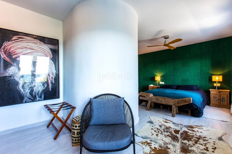 Foto 554ec006-c7a2-4946-80d2-f67a31deefac. House with heating pool in Las Rotas / Les Rotes Dénia