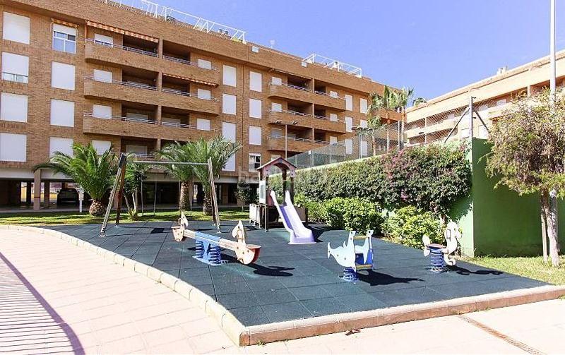 Foto f79e82ca-0e06-4291-9883-36e2b7c7aae3. Apartamento  en puerto de denia con piscina comunitaria en Dénia