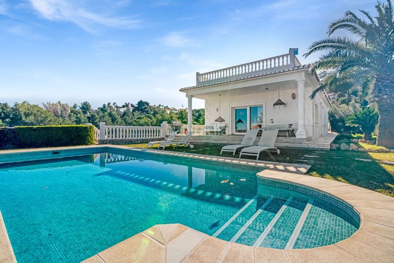 Foto 43785b43-06ed-4100-9073-3880641ec811. Casa amb calefacció piscina a El Montgó Dénia