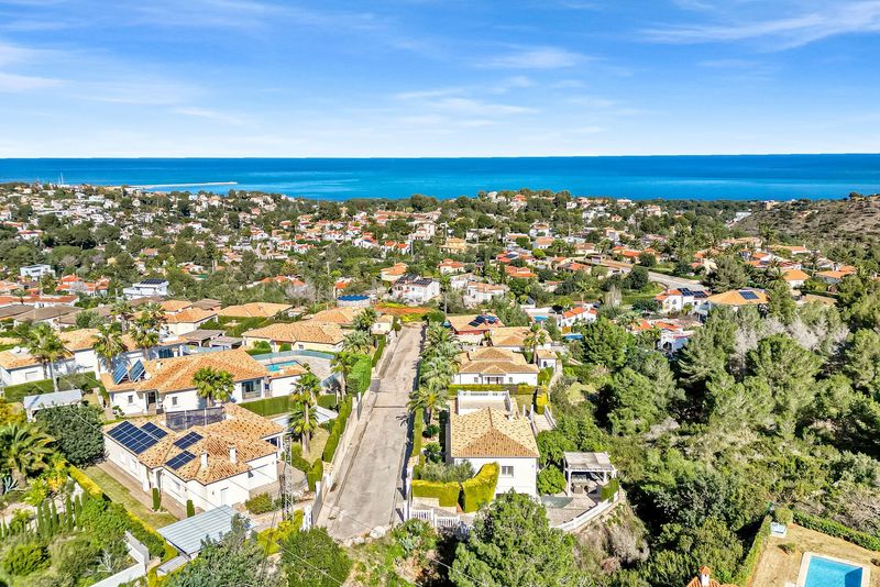 Foto 92a1aff2-fbc2-4c91-a85e-c1c62dc91fab. Casa amb calefacció piscina a El Montgó Dénia