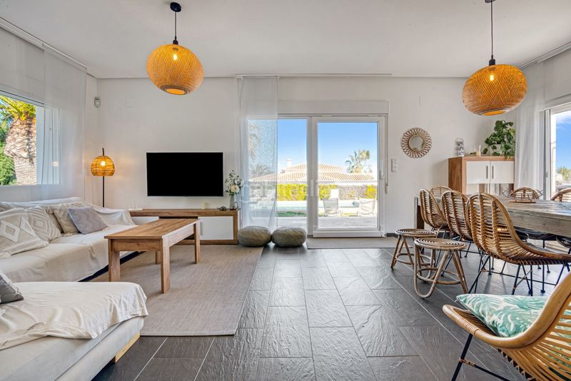 Foto 99e8c429-8a30-41d8-9fd8-4396c2f1bde2. Casa amb calefacció piscina a El Montgó Dénia