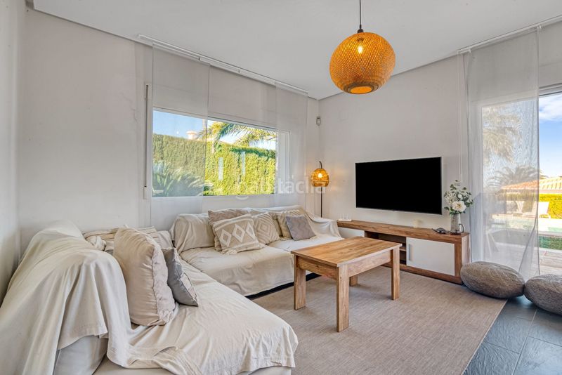 Foto a20711c7-8d76-4a7d-b75d-91c08d4521bc. Casa amb calefacció piscina a El Montgó Dénia