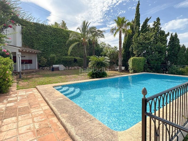 Foto 56b3f8ca-37a0-4263-ab16-4ae9bfa16850. Casa amb calefacció aparcament piscina a El Montgó Dénia