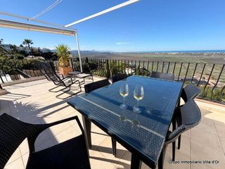 Casa a Pego. Chalet con impresionantes vistas al mar