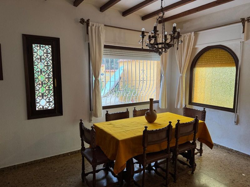 Foto dac28aae-12a2-4449-9c20-3d1f87326241. Casa amb piscina a Las Rotas / Les Rotes Dénia