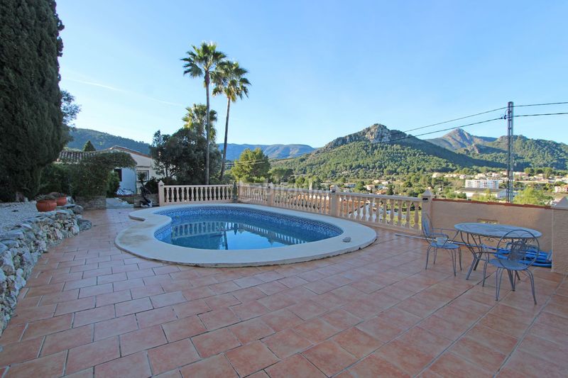 Foto 24ccd02d-12c0-4987-b4ef-8d391142f3b2. Casa chalet con piscina a la venta en Orba