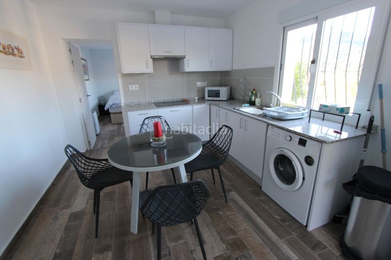 Foto cd3cb7f9-5770-4a1c-beab-a78a789d8a7e. Casa chalet con piscina a la venta en Orba
