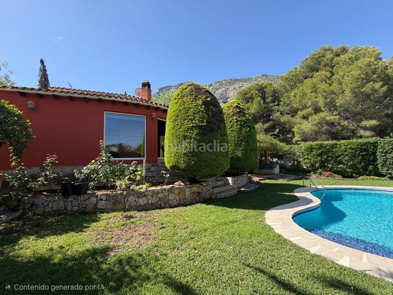 Foto e88d44c5-af52-4f18-bedc-d603a00c7578. Casa amb piscina a El Montgó Dénia