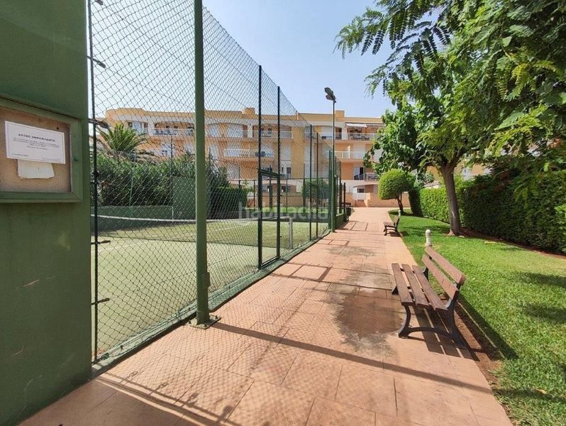 Foto 2cef9ad2-773c-40c7-88e9-e5301593fff2. Apartament amb piscina a El Puerto Dénia