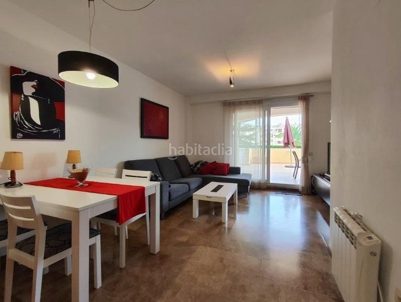 Foto b0c642db-abe8-408a-9e8f-30eda13af0c6. Apartament amb piscina a El Puerto Dénia