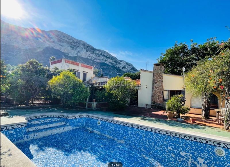 Foto bcae7bf5-b319-46fd-85e2-e94a3ff5c134. Casa amb piscina a El Montgó Dénia