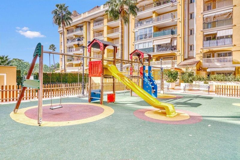 Foto fd13a1ef-25c6-4870-a498-e65dfe003cb7. Apartament amb piscina a La Pedrera-Vessanes Dénia