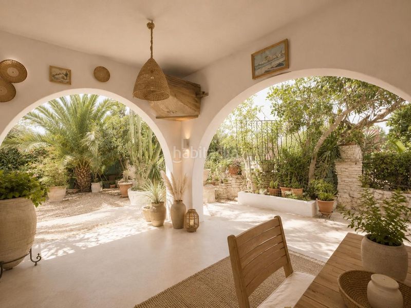 Foto be92bf17-a356-4080-a101-172730ac7a3c. Casa amb piscina a El Montgó Dénia