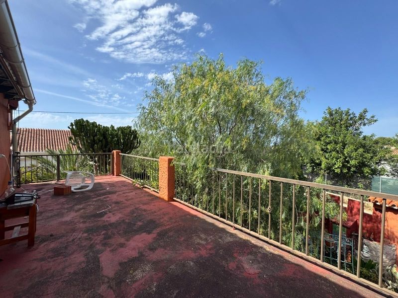 Foto f272131b-7378-4d92-bd90-52eca79204a4. Casa amb piscina a El Montgó Dénia