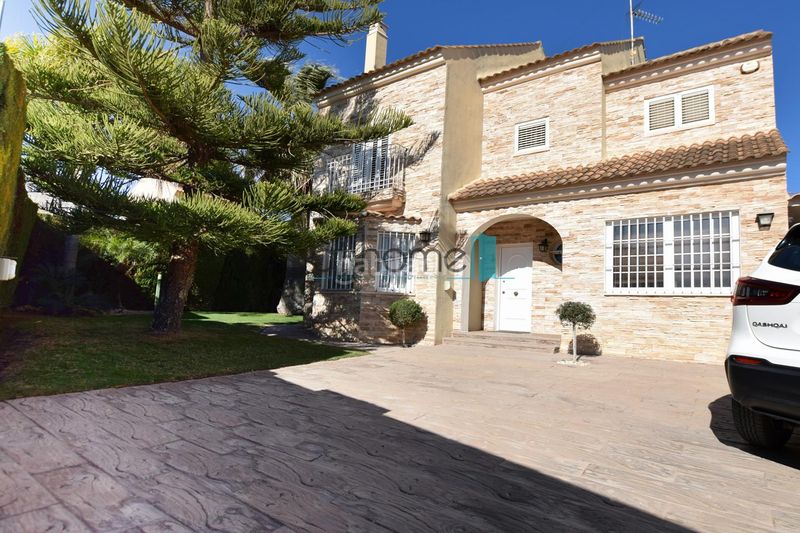 Foto 22484fcd-f4ca-4e21-8f03-8e9584d39d50. Location maison avec chauffage dans Alfinach - Monasterios Puçol