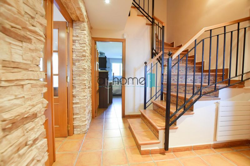 Foto 4f033c54-8b38-4bc9-96aa-edef5af6b47e. Location maison avec chauffage dans Alfinach - Monasterios Puçol