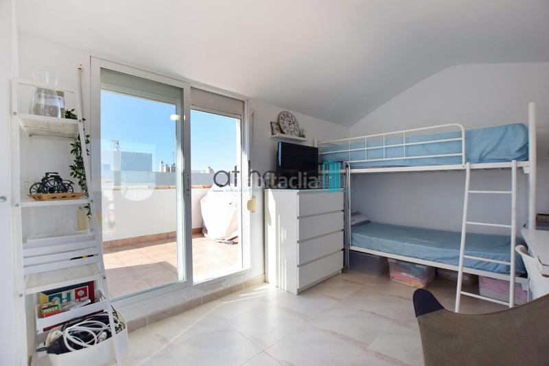 Foto 70b36445-77d4-42ed-98eb-9ffe7945d70c. Rent duplex with parking pool in playas de Puçol Puçol