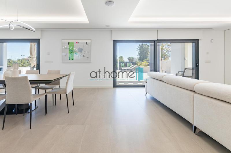 Foto 594f9818-9e63-4e1b-880e-006dc0c299fb. Casa , la casa perfecta en primera línea de playa en Almenara