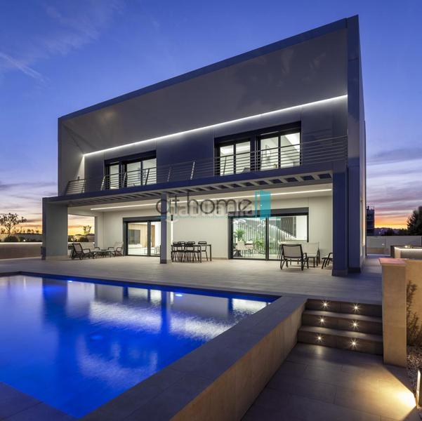 Foto bea95bd9-6d09-4bef-b25a-3e5316a7fc51. Casa , la casa perfecta en primera línea de playa en Almenara