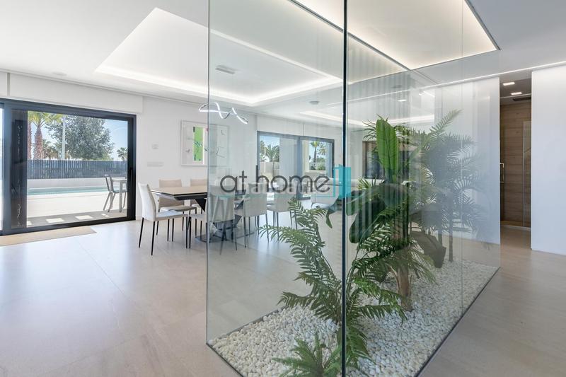 Foto cc711d90-e716-415a-9c8a-992b9efba762. Casa , la casa perfecta en primera línea de playa en Almenara