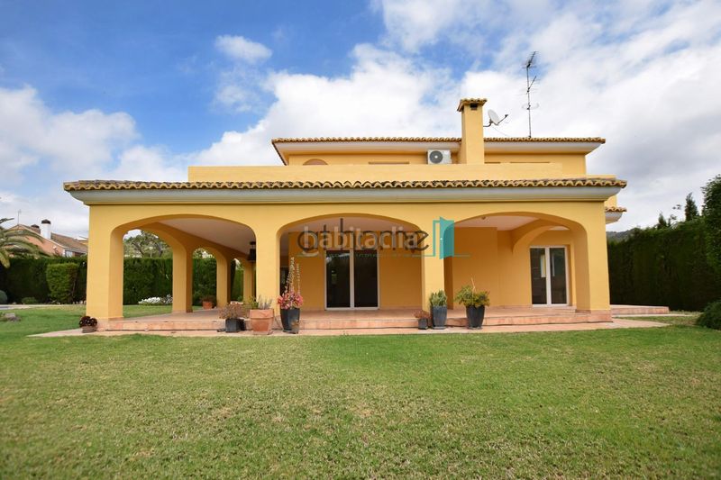 Foto 829b9697-849a-4ee5-88da-3108937fbacf. Lloguer casa amb calefacció piscina a Alfinach - Monasterios Puçol