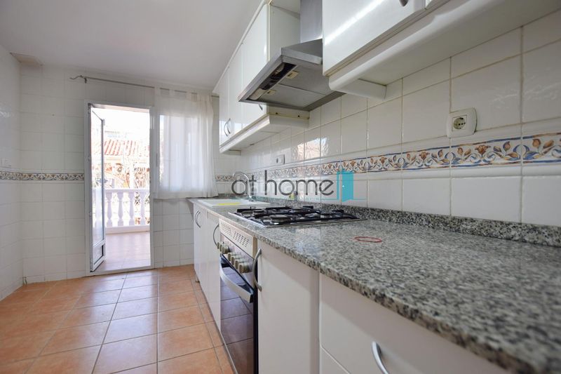 Foto f08afbd1-a9c3-404b-b720-32e13051a842. Duplex avec parking dans Puçol ciudad Puçol