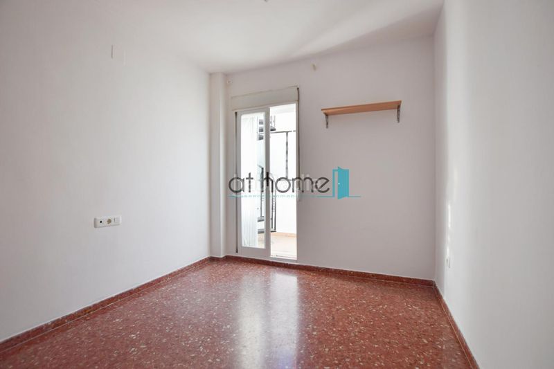 Foto fa484b88-faa9-476b-a5ea-398122000e6b. Duplex avec parking dans Puçol ciudad Puçol