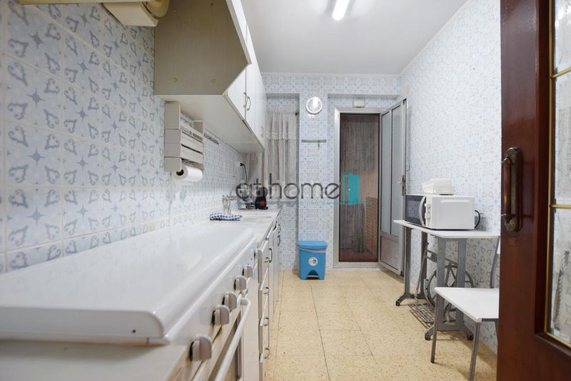 Foto e7d7fa19-25cb-4ab6-a8ff-9d74e89b3b16. Pis a Puçol ciudad Puçol