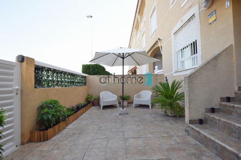 Foto a8577d63-b8fe-4c37-8c05-43e470bf2f43. Miete reihenhaus mit parking pool in playas de Puçol Puçol