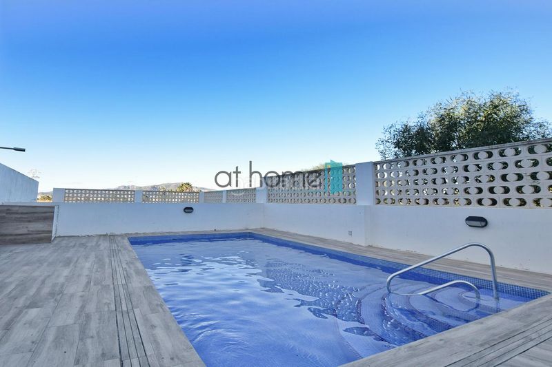 Foto 4faa6d03-f17a-43a8-a269-8677f2f98498. Lloguer dúplex amb aparcament piscina a playas de Puçol Puçol