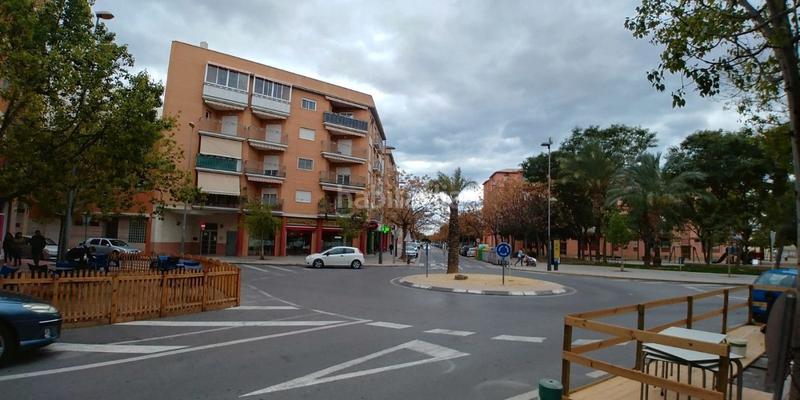 Foto ad35493e-0c09-49bd-b6bc-b8005f3bb975. Aparcament cotxe a calle velázquez 44 a Centro Sant Vicent del Raspeig