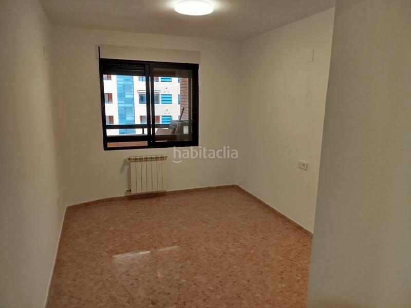 Foto 1c043dba-a6a8-482a-b7cb-da917a8f03f6. Alquiler piso en plaza del alcalde agatángelo soler 4 vivienda para alquilar en Alicante