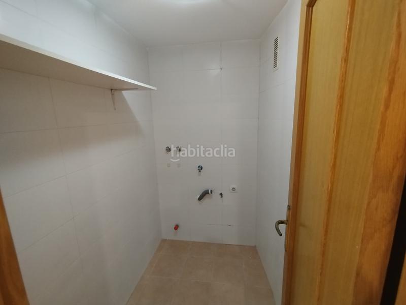 Foto 4d8b7812-95dc-41b2-aba1-93bc60f505fa. Location appartement dans plaza del alcalde agatángelo soler 4 dans Alicante