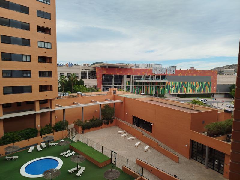 Foto f111df03-505f-4e5e-b012-eb0b521a2443. Rent flat in plaza del alcalde agatángelo soler 4 in Alicante