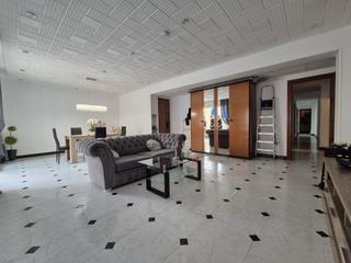 Pis en Pla de Bon Reps. Vivienda para vender