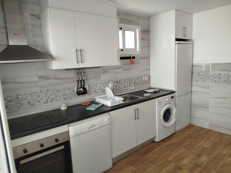 Foto 87555e7b-49db-43a3-a14a-33b9cdbd6148. Piso en carrer del pintor zuloaga 14 vivienda para vender en Alicante