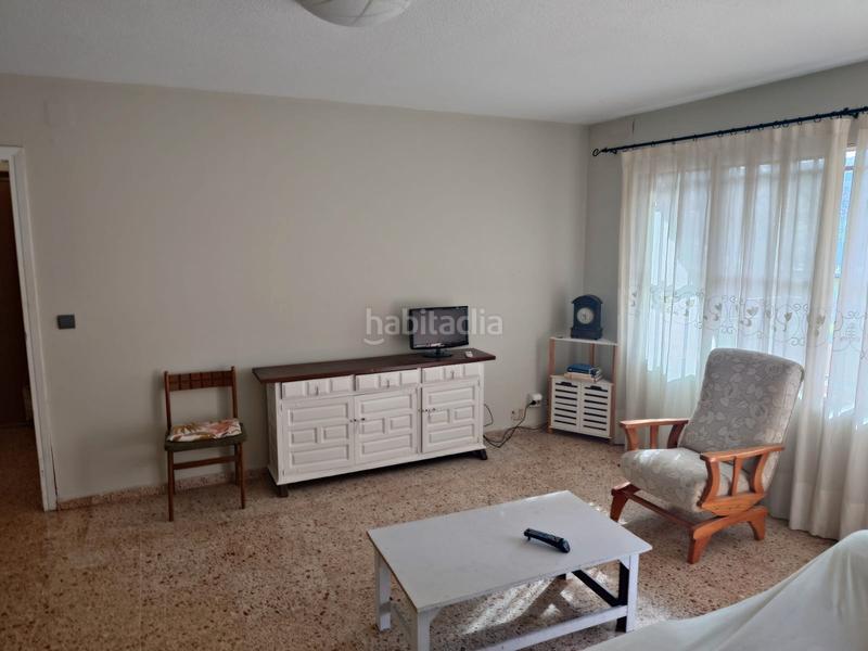 Foto f41b4324-0eba-4a19-8442-4d622117fd6c. Pis a calle fiscal miguel gutiérrez carbonell 5 a Alicante