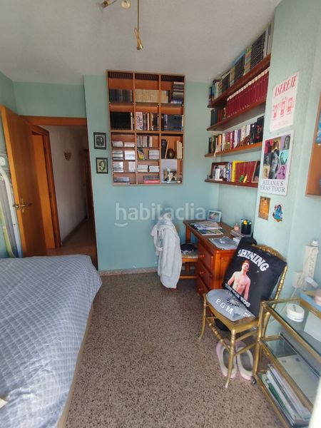 Foto 5eca2ff0-ad27-4e65-a07b-4f59e82fe2cf. Pis a carrer sant pere 99 a Campello Playa Campello (el)
