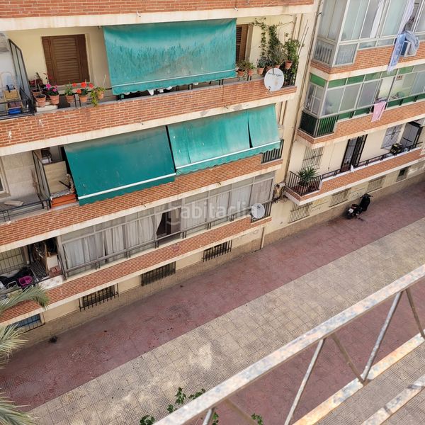 Foto ba93d44f-7e57-4420-858e-72019eebb3ce. Pis a plaza argel 5-2 a Virgen del Remedio - Parque Lo Morant Alicante