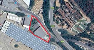 Nau industrial a Arbúcies. Nau industrial amb habitatge independent