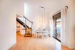 Duplex  Sant martirà. Cèntric