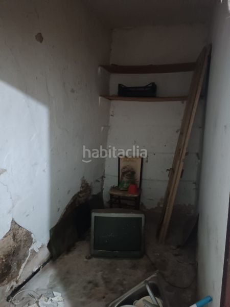 Foto 0c53f9c7-85e4-4396-83fe-c3339aa98120. Local comercial edifici per reformar a en Berga