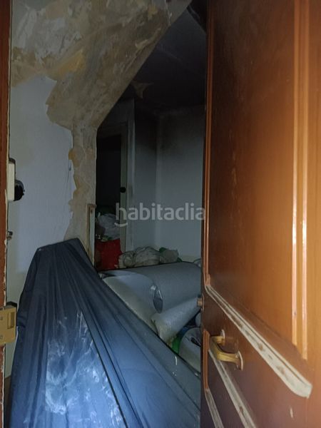 Foto 28b111d2-cadf-430c-b97e-ffb73070c302. Local comercial edifici per reformar a en Berga