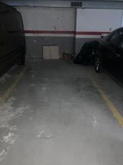 Aparcament cotxe a Berga. Parking al carrer sardana