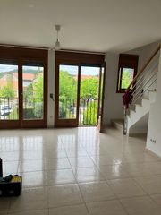 Duplex à Avià. Dúplex a  avià