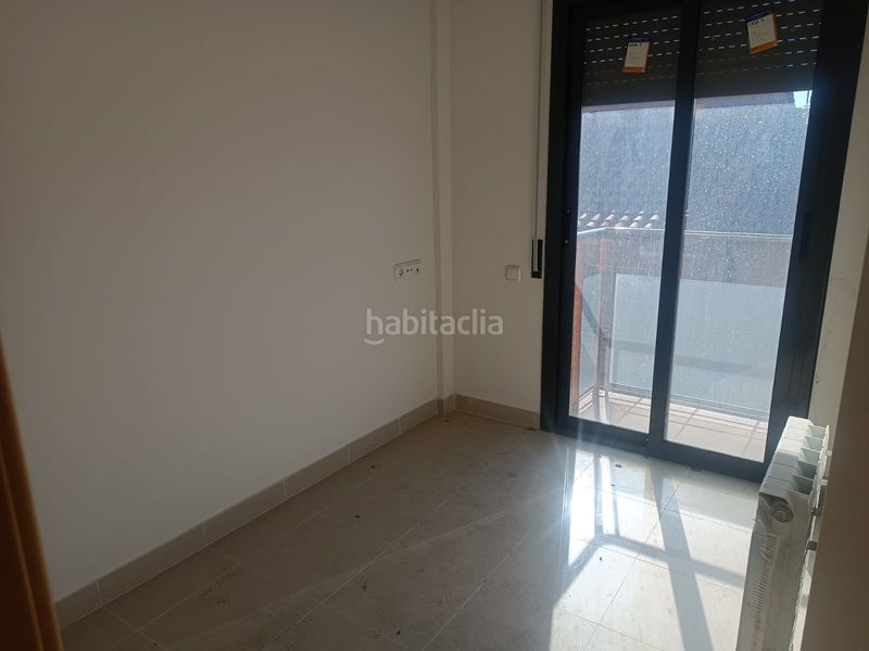 Foto e538d1ec-c655-49c5-adab-2d5d5a48cdb4. Casa adossada amb aparcament a Gironella