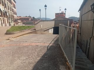 Autoparkplatz in Berga. Pàrquings torre de les hores