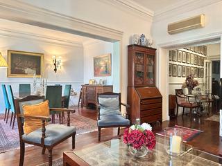 Appartement à Carrer de santaló 29. Piso amplio y elegante en sant gervasi