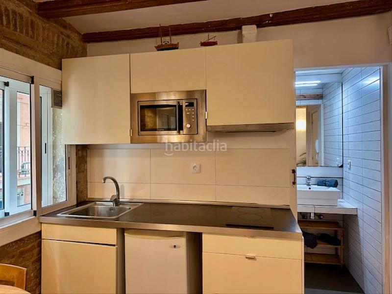 Foto 0ef98a6c-267a-4de3-a2d2-6382cf56f082. Piso  en venta en calle de monjo en Barceloneta Barcelona