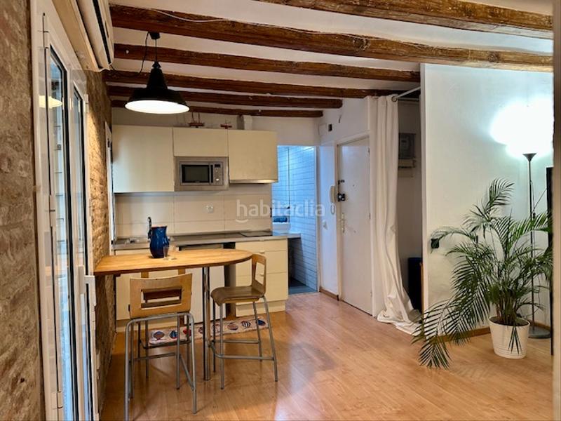 Foto c24ff93b-d1ff-45aa-8602-76c1c2e258a4. Piso  en venta en calle de monjo en Barceloneta Barcelona